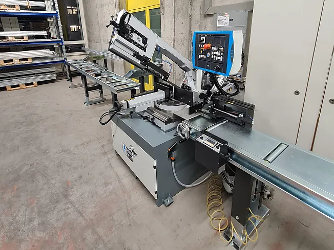 Sägelösung bei der Sikla (Schweiz) AG Sägelösung bei der Sikla (Schweiz) AG