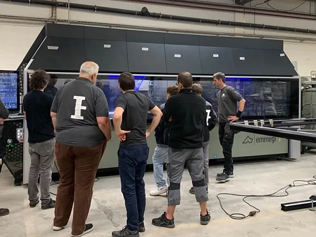 Hautle Metallbau AG mit neuer Produktionslösung Hautle Metallbau AG mit neuer Produktionslösung