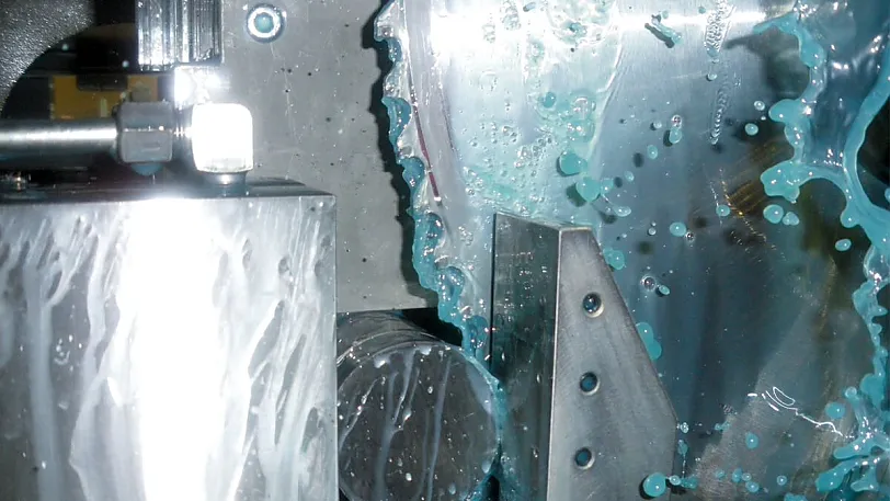 Multifluid Hartmetall Kreissägeautomat mit Multifluid-Option für maximale Schnittleistung