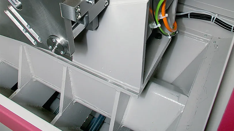 Trichterförmiger Maschinenständer Spänemanagement für prozesssicheren Betrieb bei maximaler Zerspanungsleistung