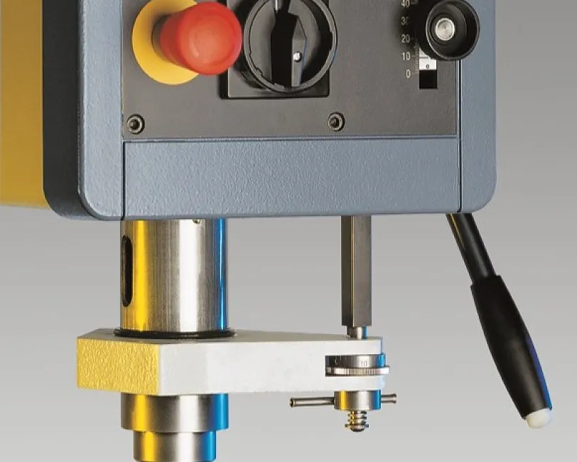 Bohrtiefen Feineinstellung und -Festanschlag Bohrtiefen Feineinstellung und -Festanschlag