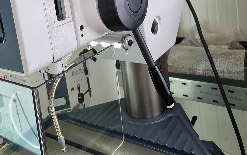 Avance automatique avec embrayage magnétique Avance automatique avec embrayage magnétique