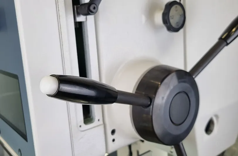 Automatischer Vorschub mit Magnetkupplung