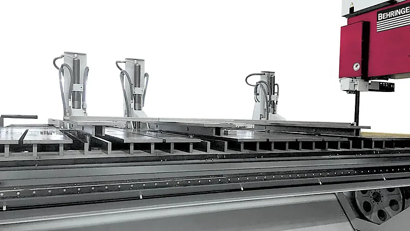 Behringer LPS Automaten - Staplerbeladung an der Blockbandsäge Behringer LPS Automaten - Staplerbeladung an der Blockbandsäge
