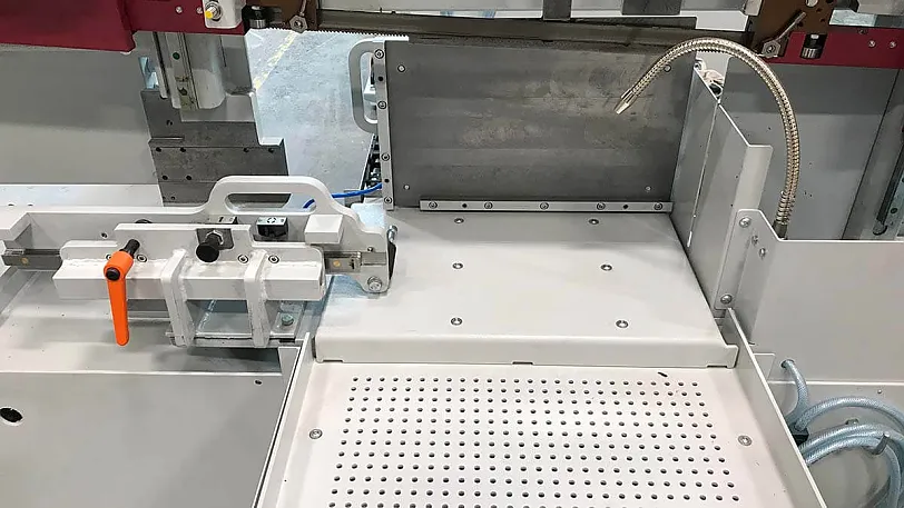 Behringer HBE 320-523 3D - Nullpunktanschlag Behringer HBE 320-523 3D - Nullpunktanschlag