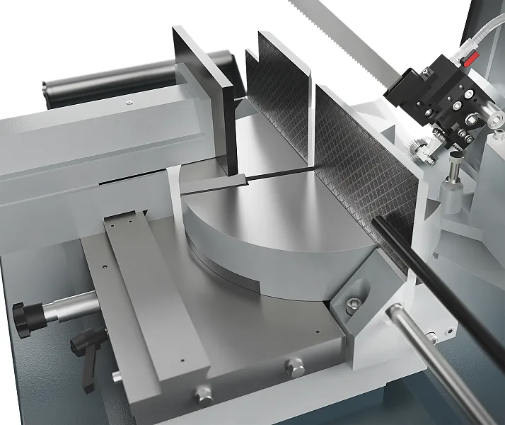 Axial-Rollenlager montierter Drehtisch für einfache und gleichmässige Gehrungseinstellung. Axial-Rollenlager montierter Drehtisch für einfache und gleichmässige Gehrungseinstellung.