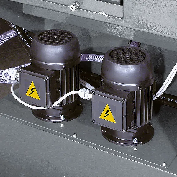 Elektrische Kühlmittelpumpe zur Kühlung und Schmierung des Sägebandes