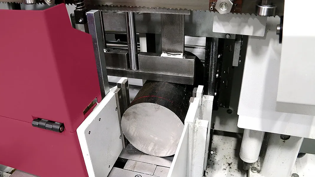 Behringer HBE 321 A - Linienlaser Optionaler Linienlaser am Geradschnitt-Bandsägeautomaten