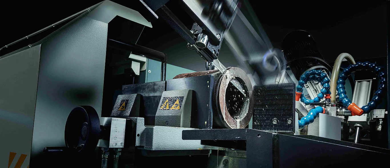 MEP Bandsägeautomat Spider Vollautomatisches Sägen Dickmantelrohr mit MEP Bandsägeautomat